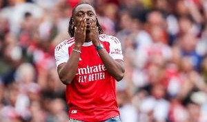 乐鱼体育官方网站-沃尔科特：利物浦近几场总最后时刻丢球，埃泽先替补是聪明的决定