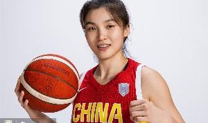 乐鱼体育官网-三分7中4！翟若云：首次打国际大赛很激动 宫指导让我上场后先投