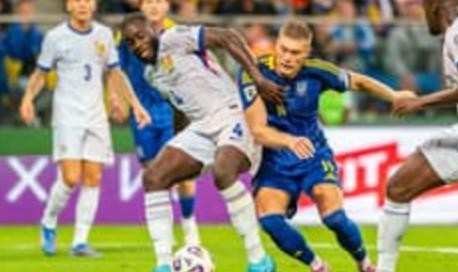 RMC：对阵乌克兰，于帕与科纳特的中卫组合展现出高度默契