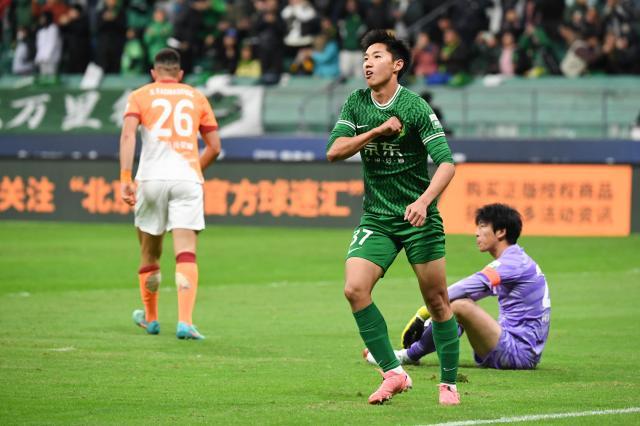 1729490835047091754.jpg (体育)(3)足球——中超:北京国安胜青岛海牛XxjpseC007183_20241019_PEPFN0A001.jpg